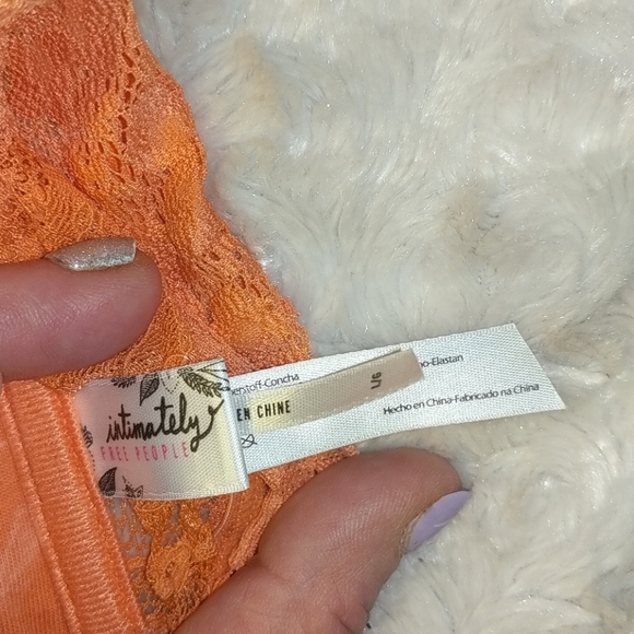 COPY - Intimately Free People Lined Lace Bandeau size L - Picture 5 of 6